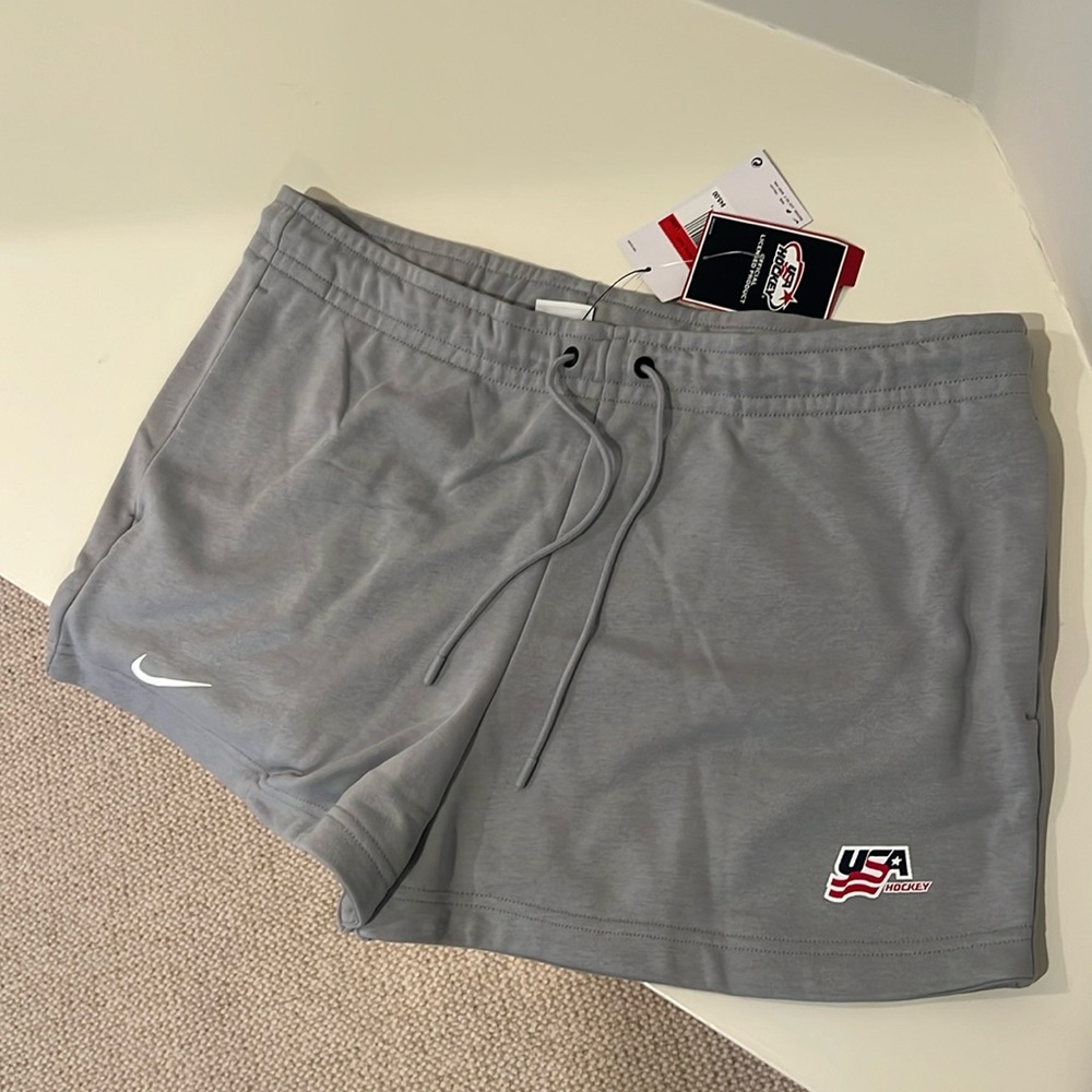 Nike USA hockey women’s large shorts